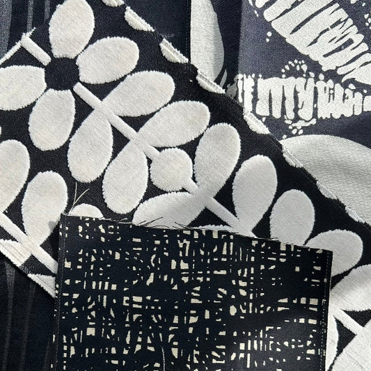 Fabric Craft Bundle -  Orla Kiely Woven Climbing Daisy Charcoal